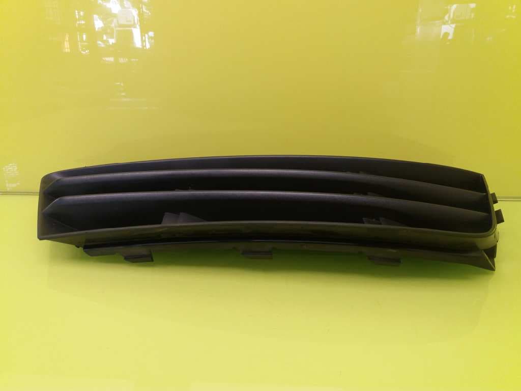 Plastico AUDI A4 BERLINA (8E) 4