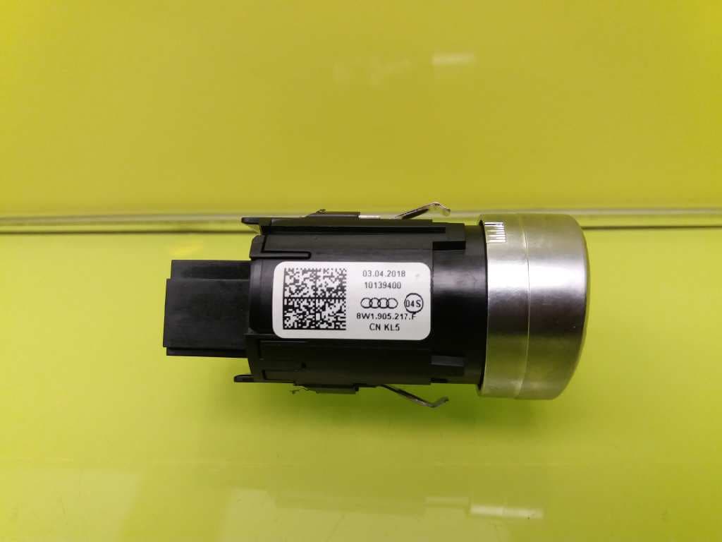 Interruptor AUDI A4 BERLINA (8E) 4