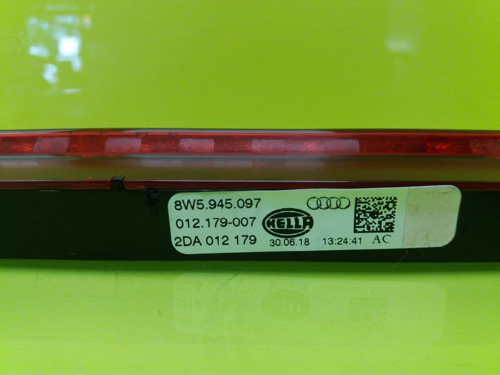 Luz central de freno AUDI A4 BERLINA (8E) 5