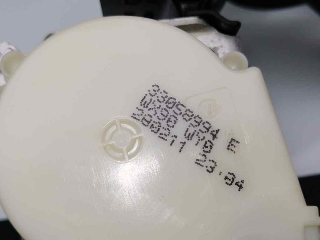 Cinturon seguridad trasero derecho VOLKSWAGEN PASSAT (321/23/27/31) 3