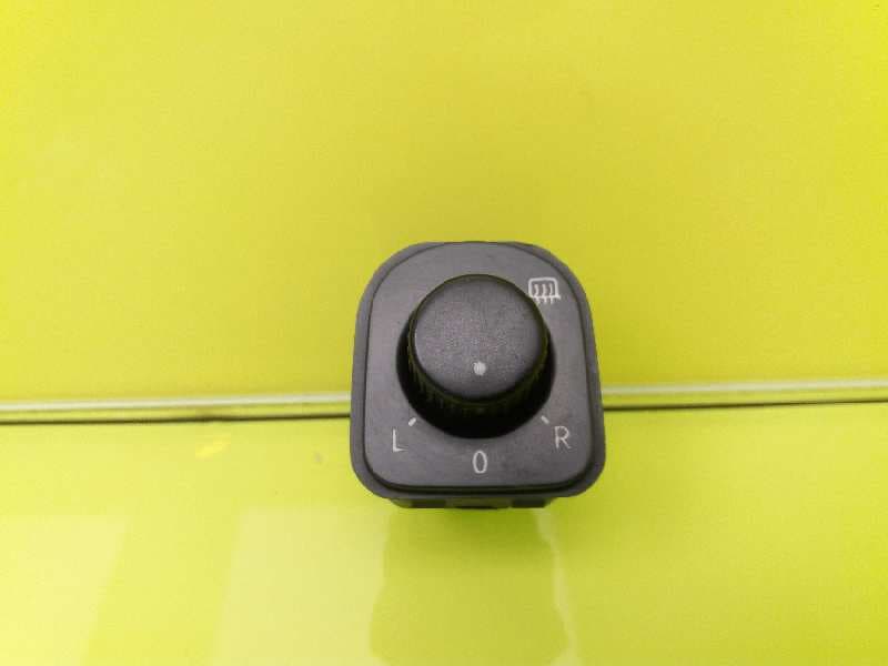 Mando retrovisor VOLKSWAGEN PASSAT (321/23/27/31)