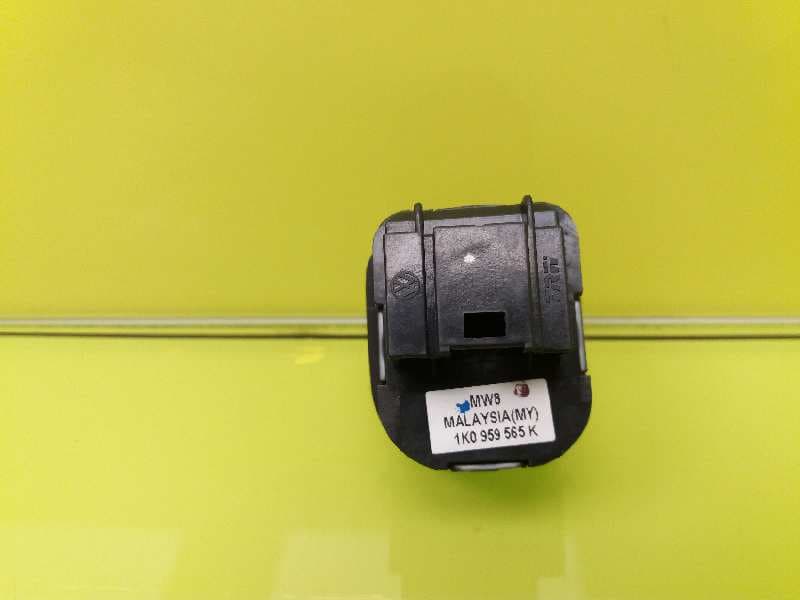 Mando retrovisor VOLKSWAGEN PASSAT (321/23/27/31) 2