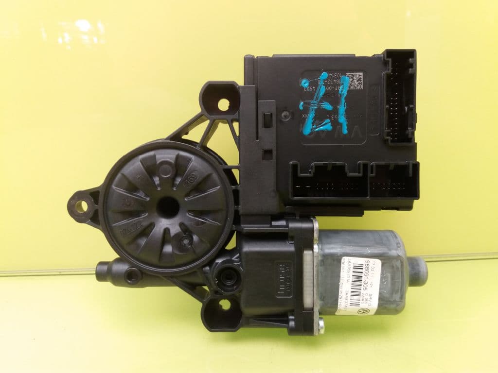 Motor elevalunas delantero izquierdo VOLKSWAGEN PASSAT (321/23/27/31)