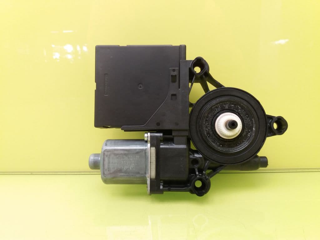 Motor elevalunas delantero izquierdo VOLKSWAGEN PASSAT (321/23/27/31) 5