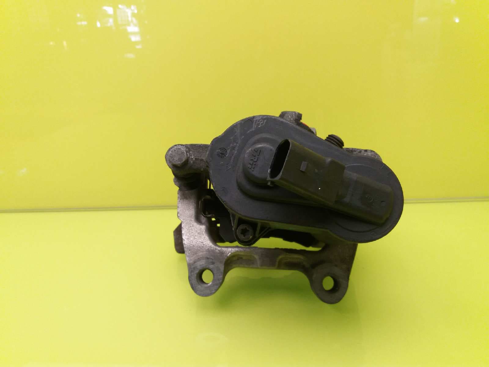 Recambio VOLKSWAGEN PASSAT (321/23/27/31) ref. 32332267 5