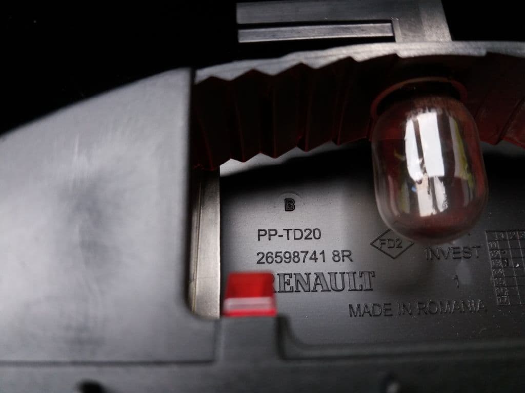 Luz central de freno DACIA SANDERO 4