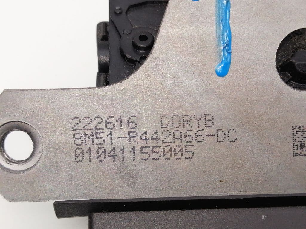 Cerradura maletero / porton FORD FOCUS 3