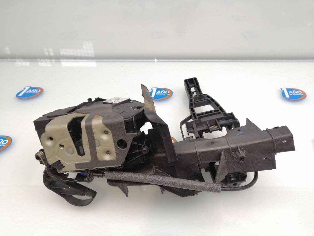 Cerradura puerta delantera derecha FORD FOCUS