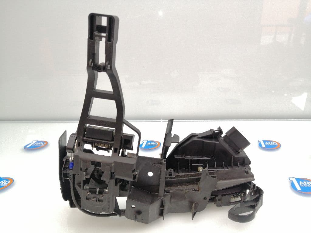 Cerradura puerta delantera derecha FORD FOCUS 2