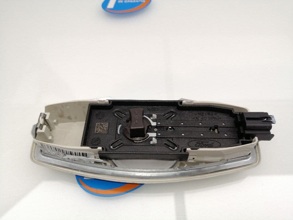 Luz interior FORD FOCUS 4
