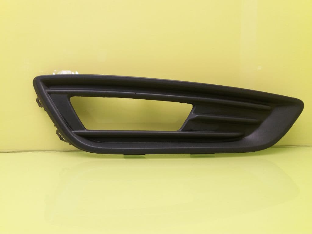 Plastico FORD FOCUS