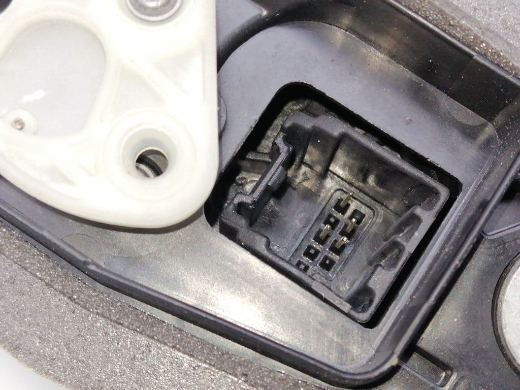 Cerradura puerta trasera derecha OPEL ASTRA K SPORTS TOURER 2
