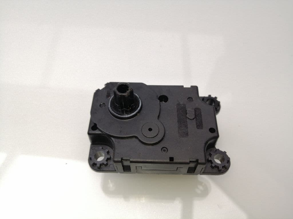 Motor calefaccion OPEL ASTRA K SPORTS TOURER 3