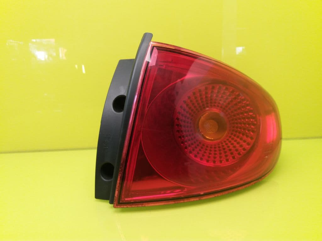 Piloto trasero derecho SEAT ALTEA XL (5P5)
