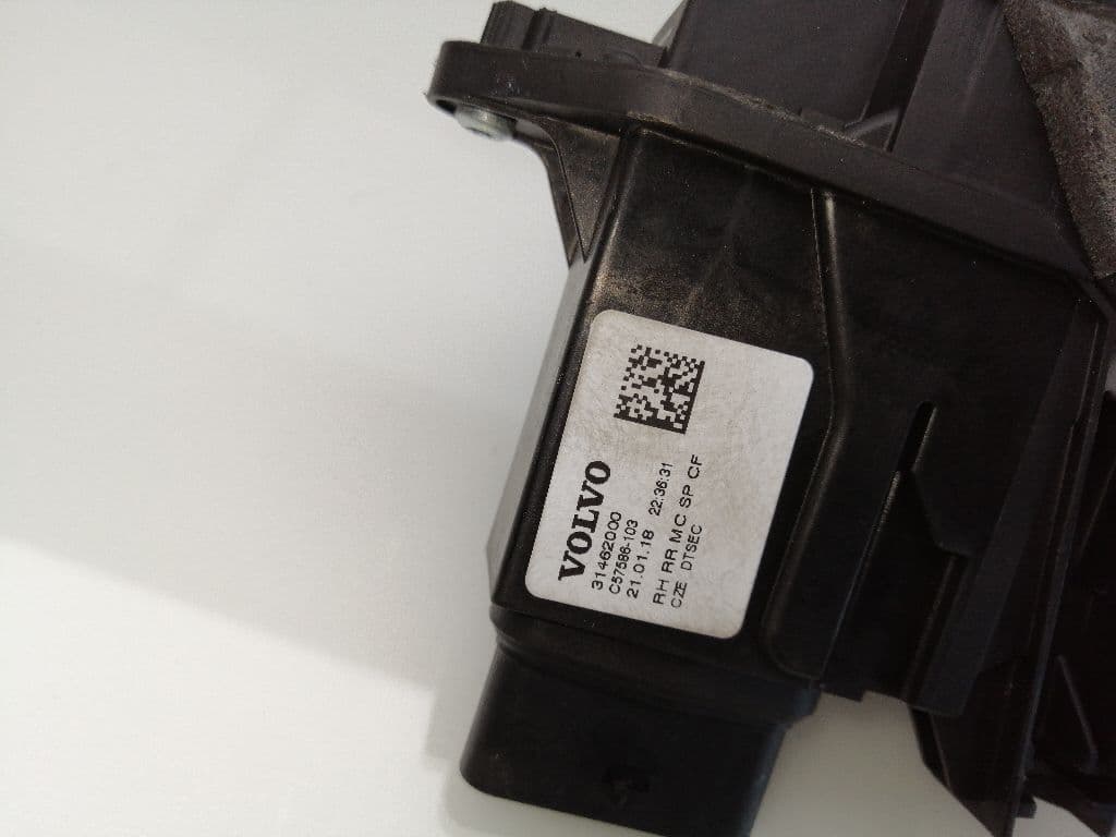 Cerradura puerta trasera derecha VOLVO XC 40 5