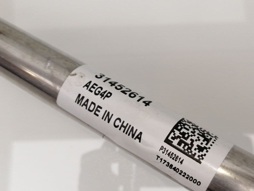 Tubo VOLVO XC 40 3