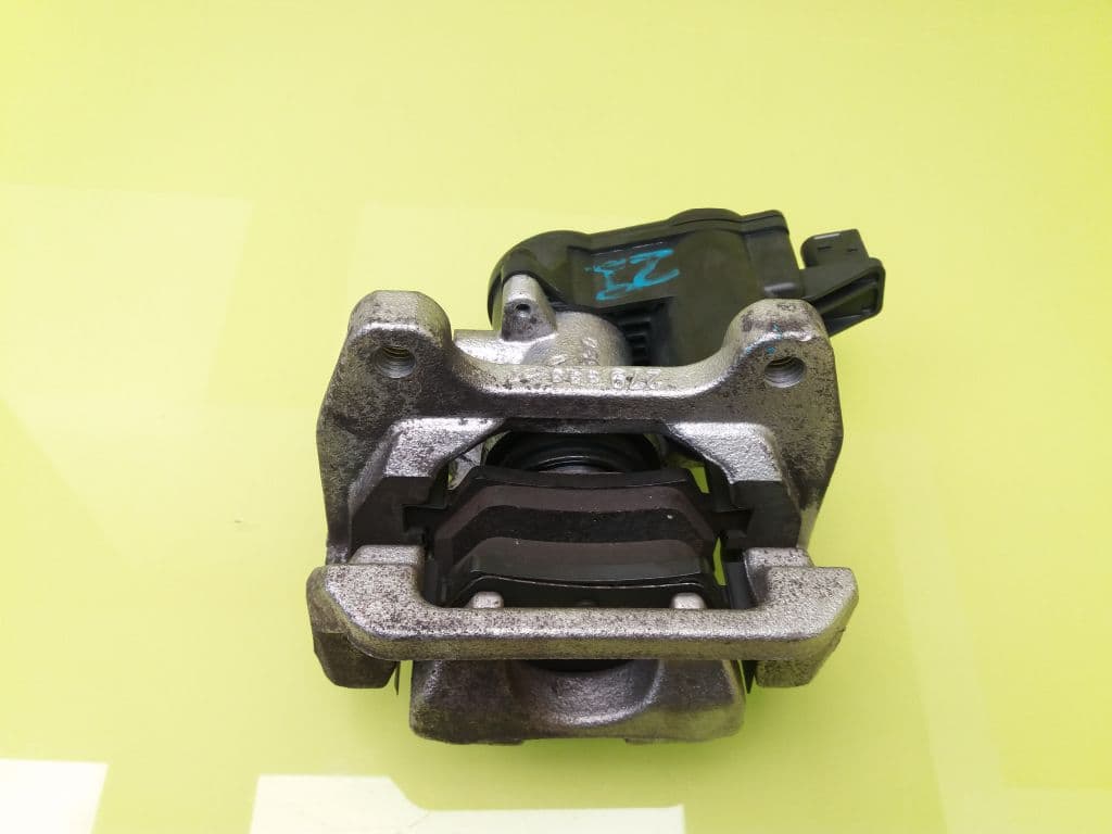 Recambio VOLVO XC 40 ref. 31668006 4