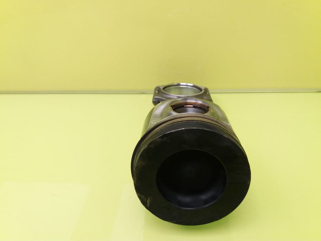 Piston VOLVO XC 40 5