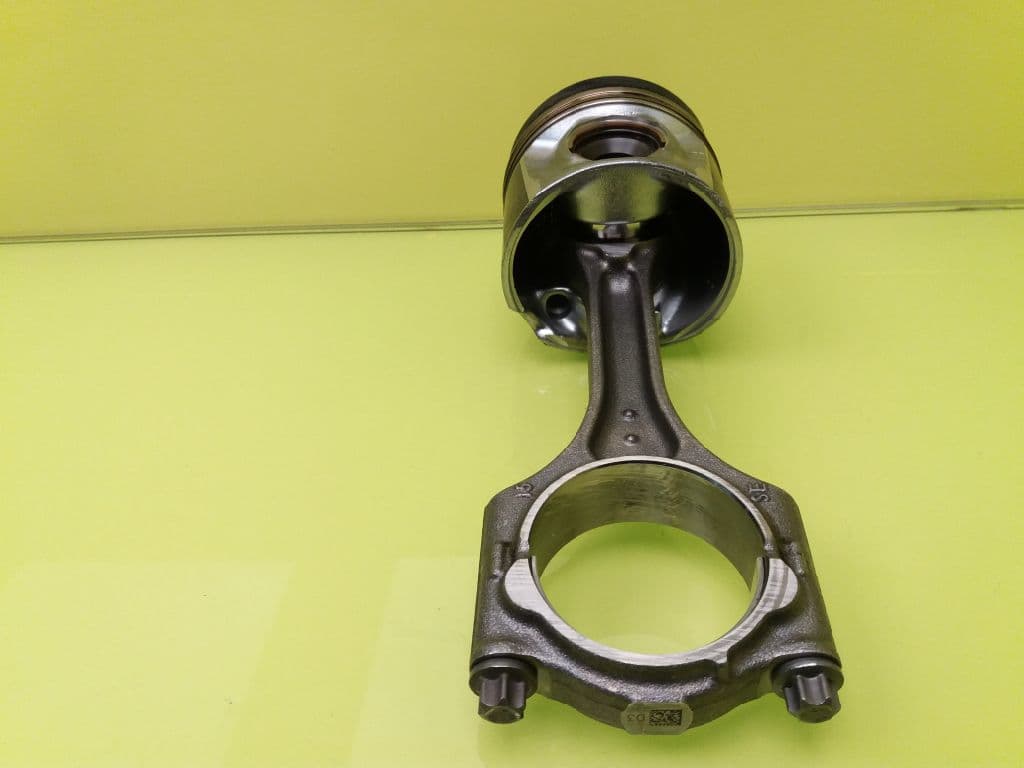 Piston VOLVO XC 40 4