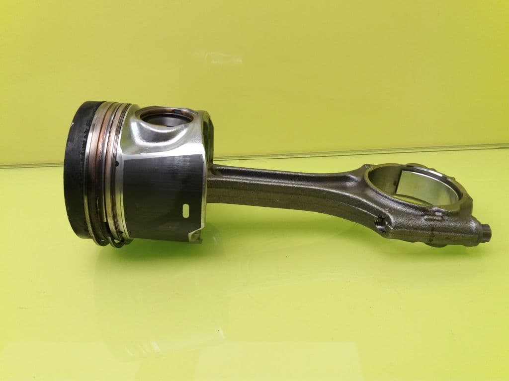 Piston VOLVO XC 40 2