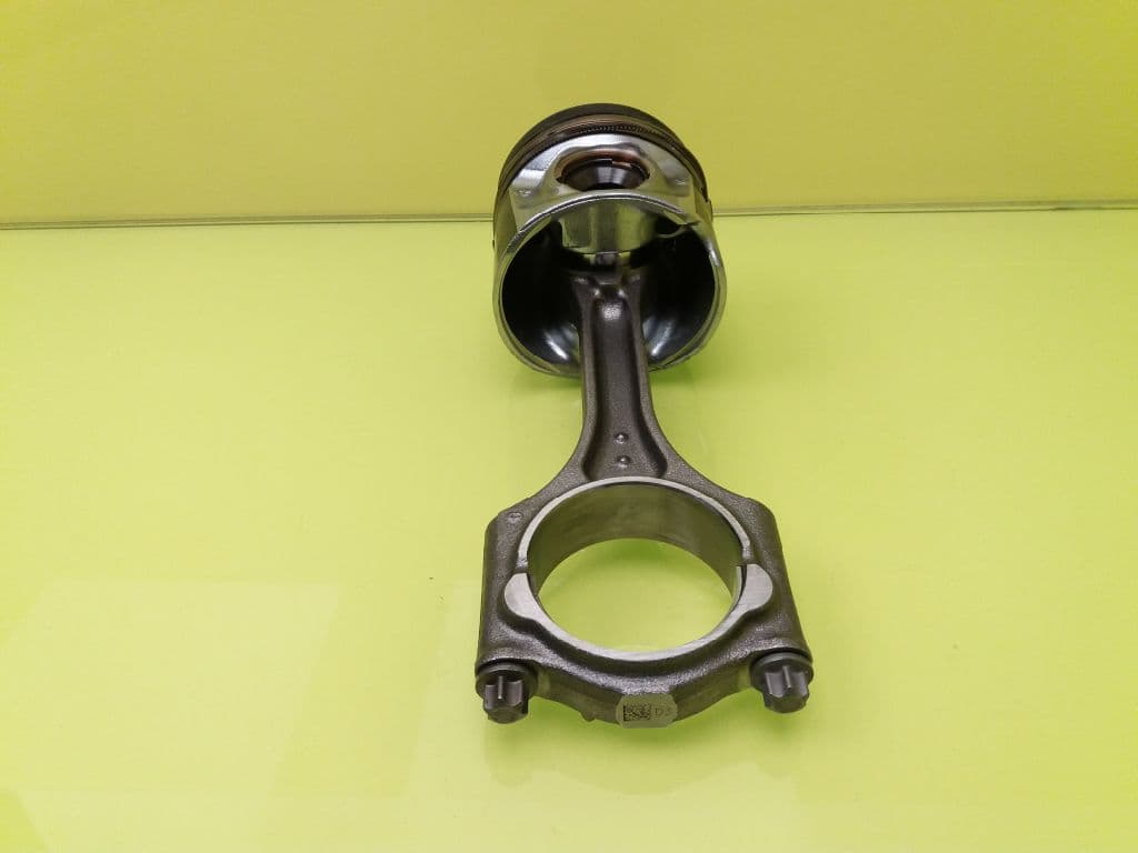 Piston VOLVO XC 40 4