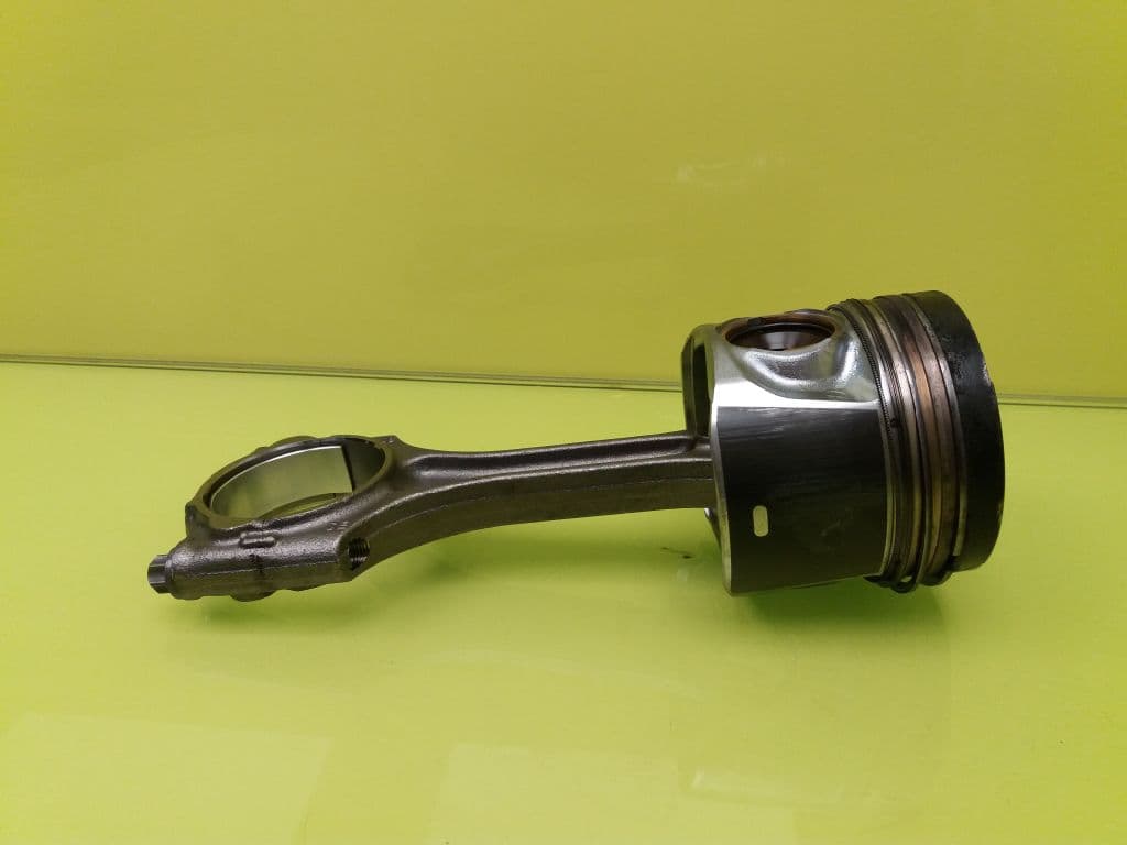 Piston VOLVO XC 40 3