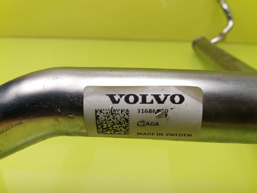 Tubo VOLVO XC 40 4