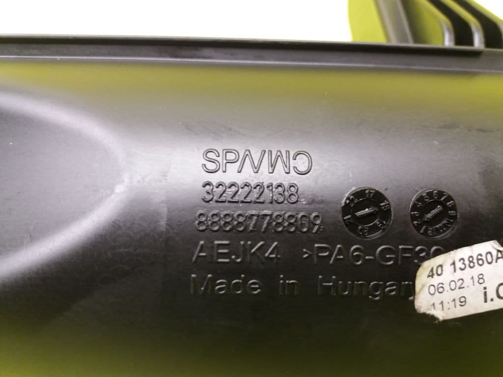 Tubo VOLVO XC 40 3