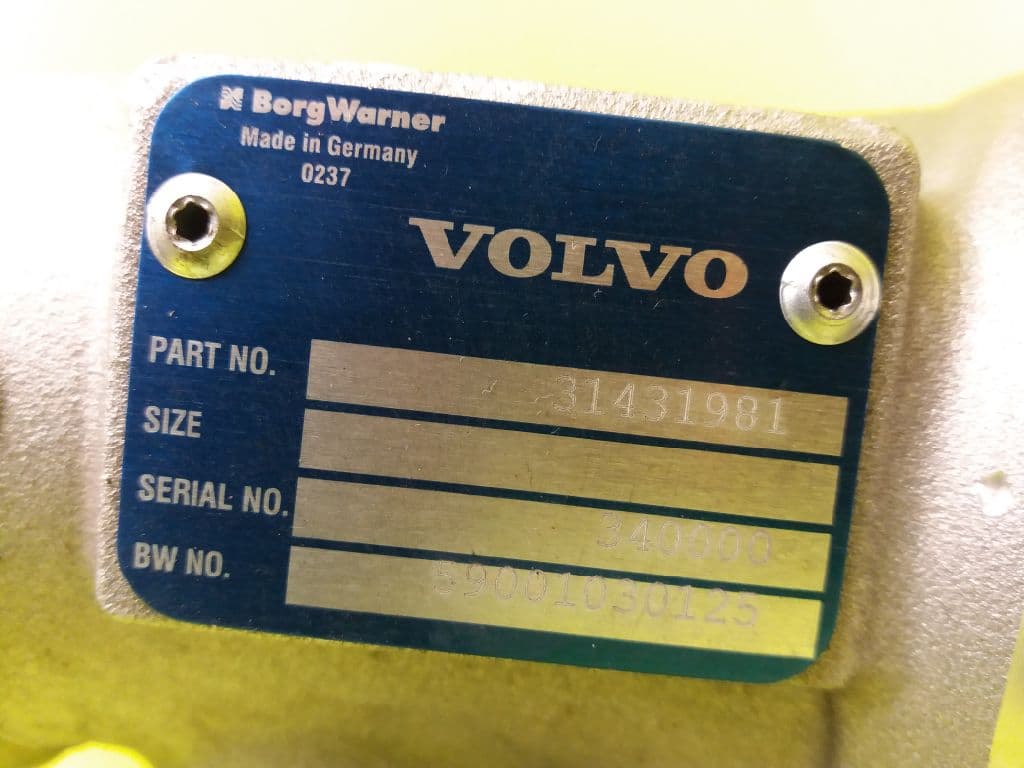 Tubo VOLVO XC 40 2