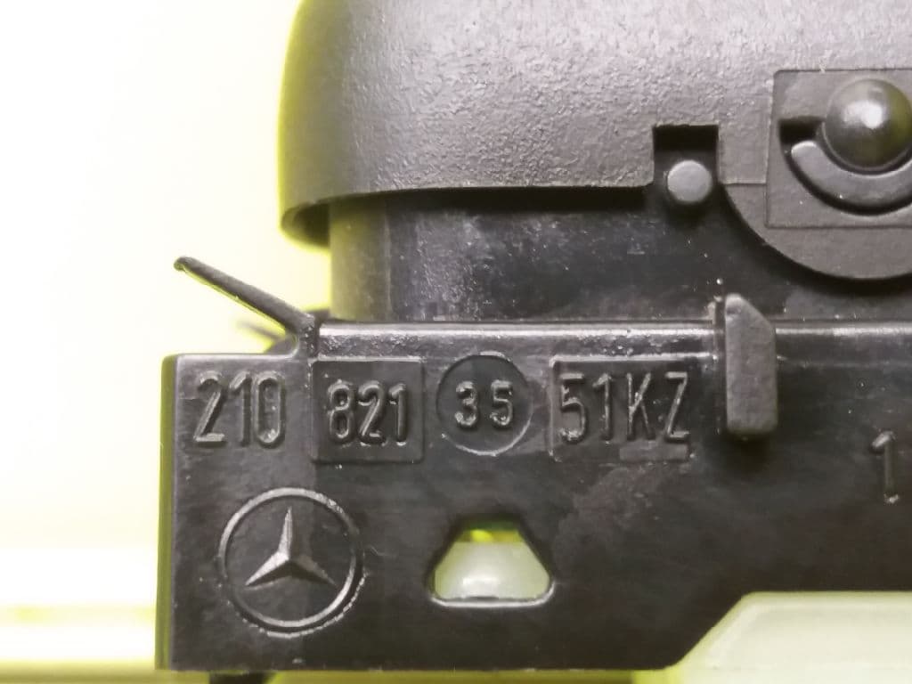 Interruptor MERCEDES-BENZ CLASE C (W203) BERLINA 4