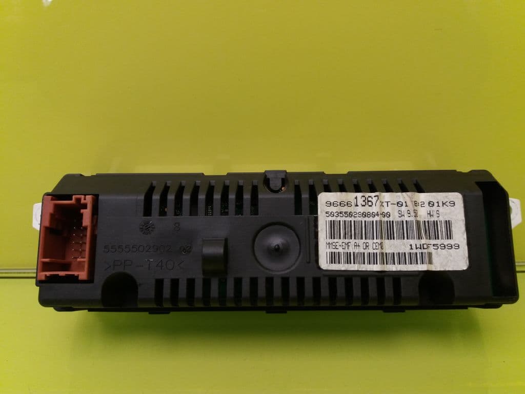 Pantalla multifuncion PEUGEOT 207 3