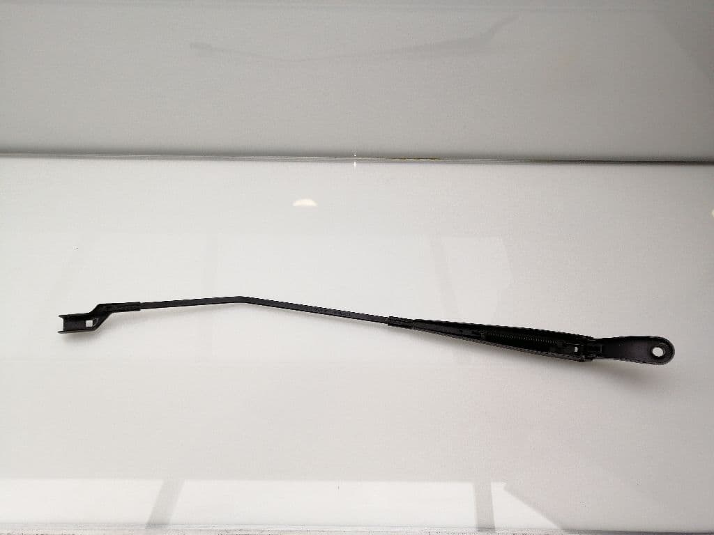 Brazo limpia delantero derecho PEUGEOT 208 2