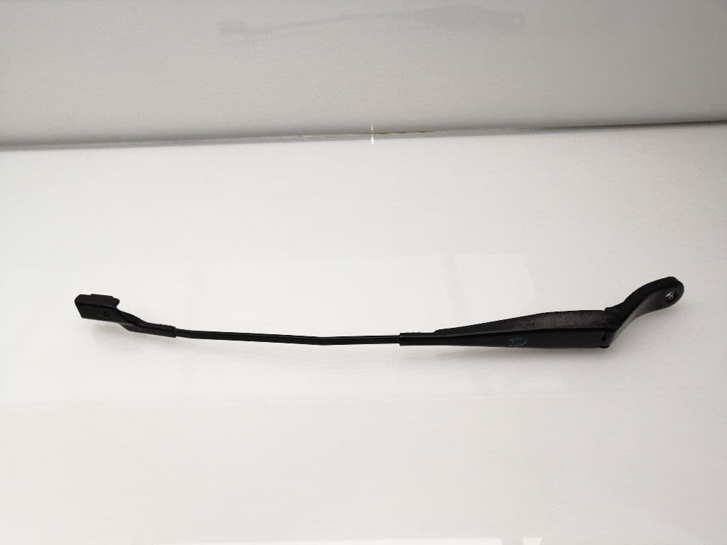 Brazo limpia delantero izquierdo PEUGEOT 208