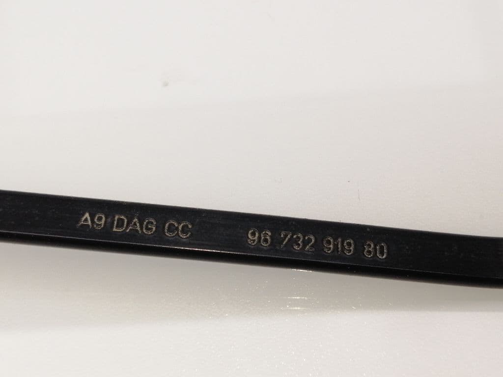 Brazo limpia delantero izquierdo PEUGEOT 208 2