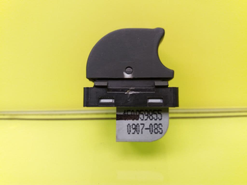 Mando elevalunas delantero derecho AUDI A3 (8P) 3