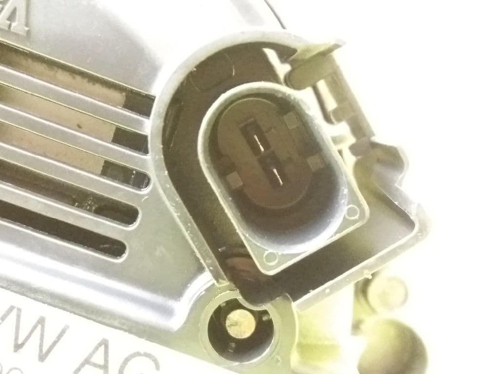 Alternador AUDI A3 (8P) 4