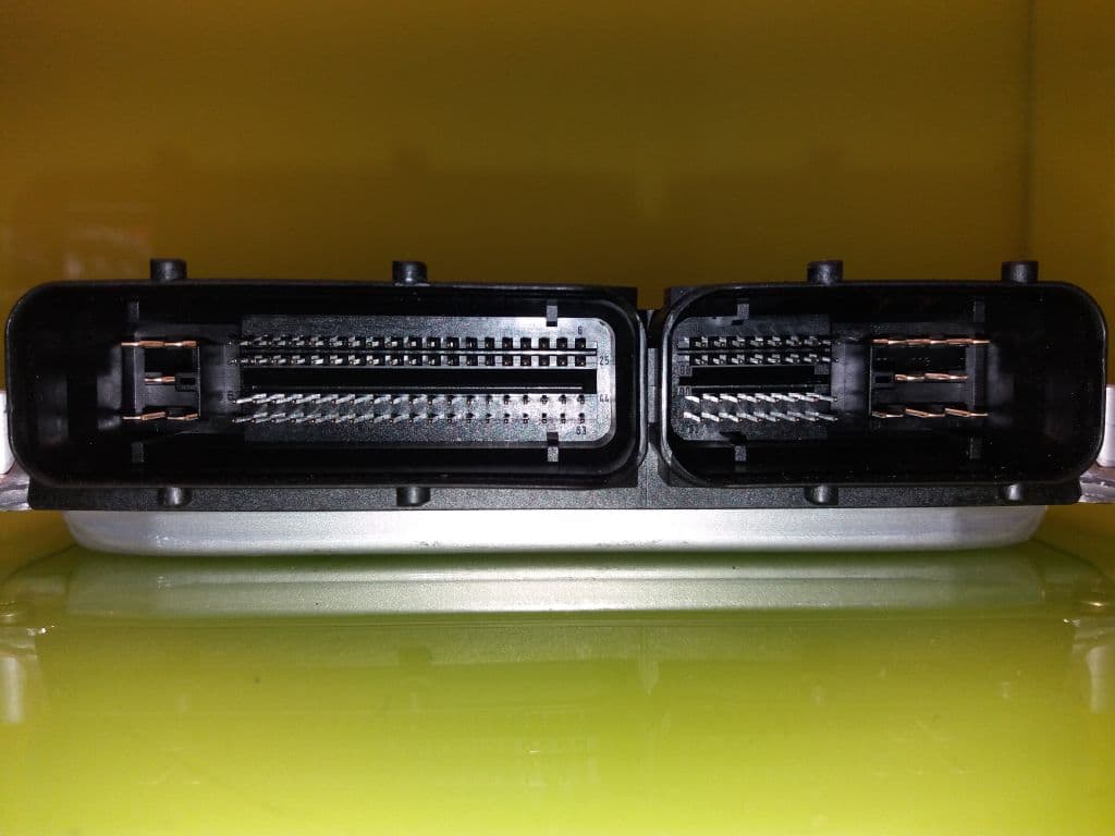 Centralita motor uce AUDI A6 AVANT (4B5) 4