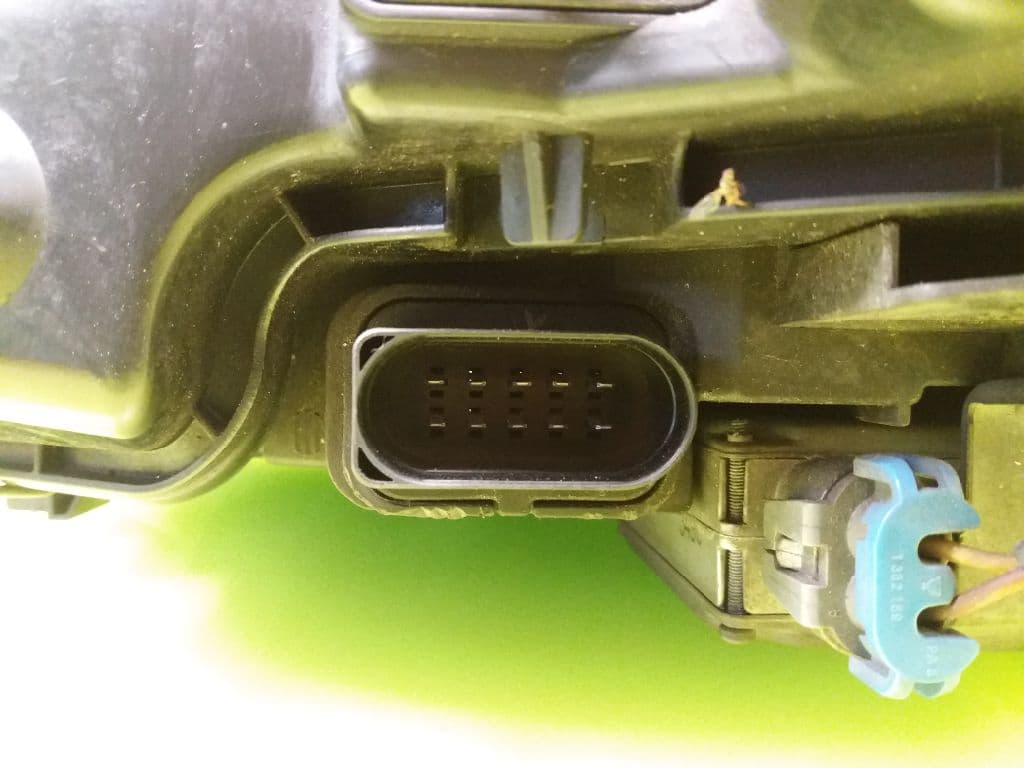 Faro derecho AUDI A6 AVANT (4B5) 5
