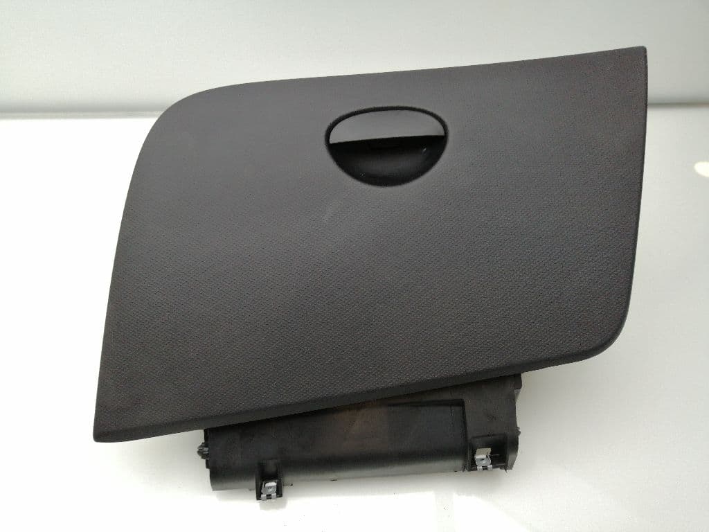 Guantera SEAT LEON (1M1)