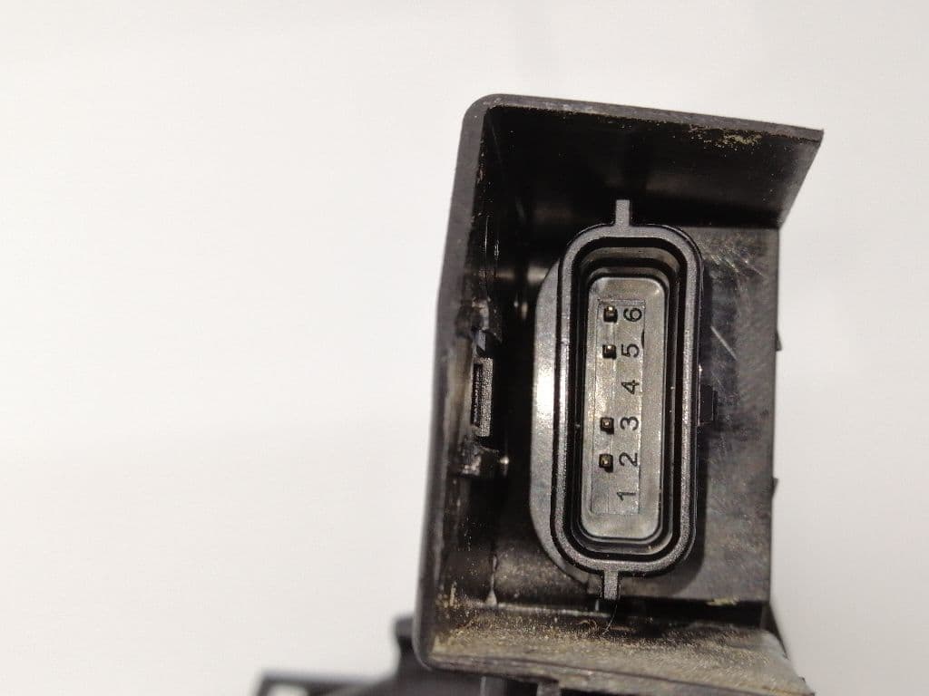 Cerradura puerta trasera derecha RENAULT MEGANE IV BERLINA 5P 2
