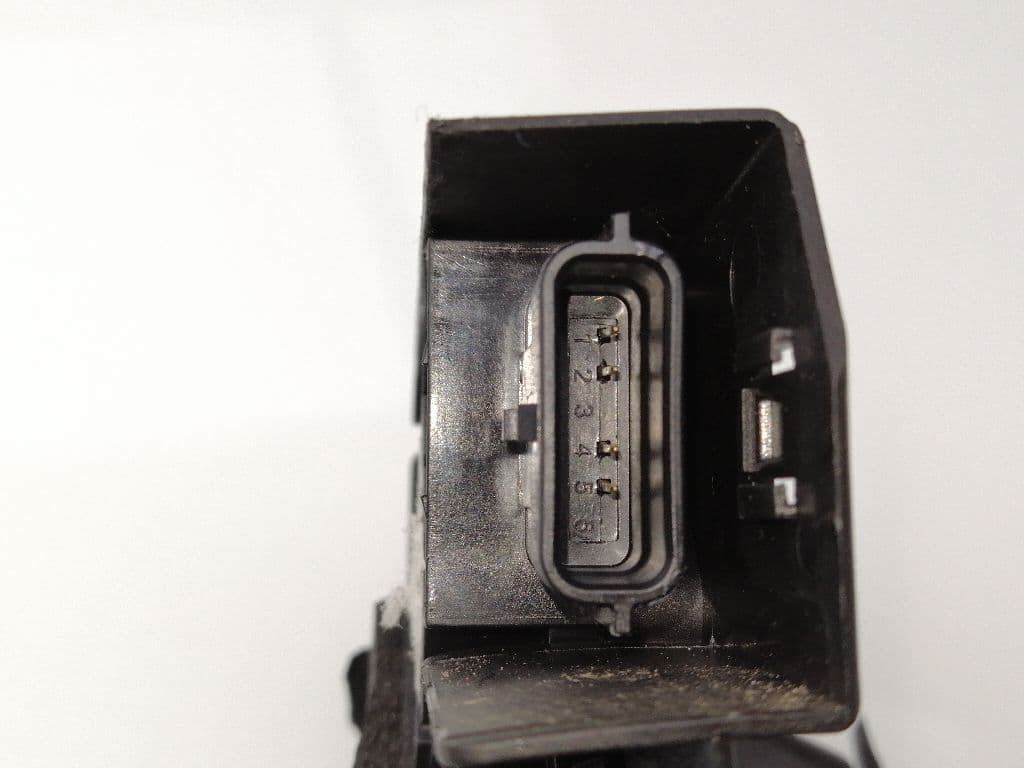 Cerradura puerta trasera izquierda RENAULT MEGANE IV BERLINA 5P 4