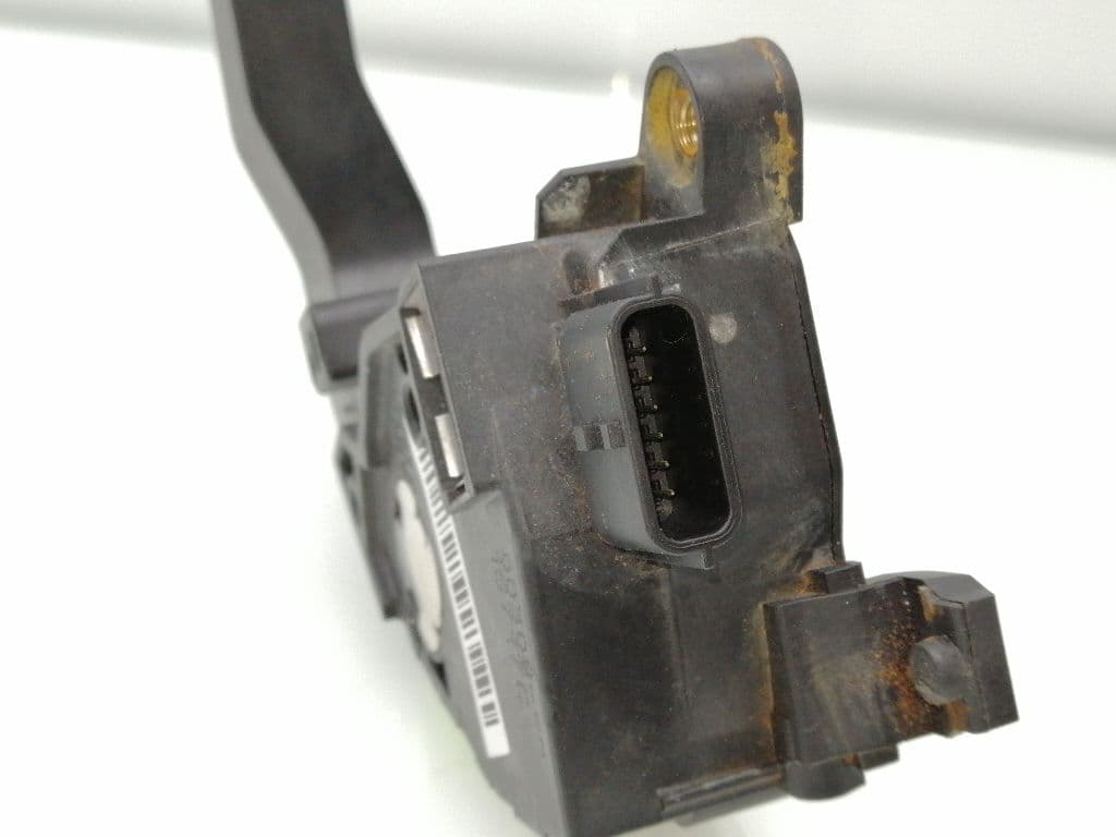 Pedal acelerador RENAULT MEGANE IV BERLINA 5P 4