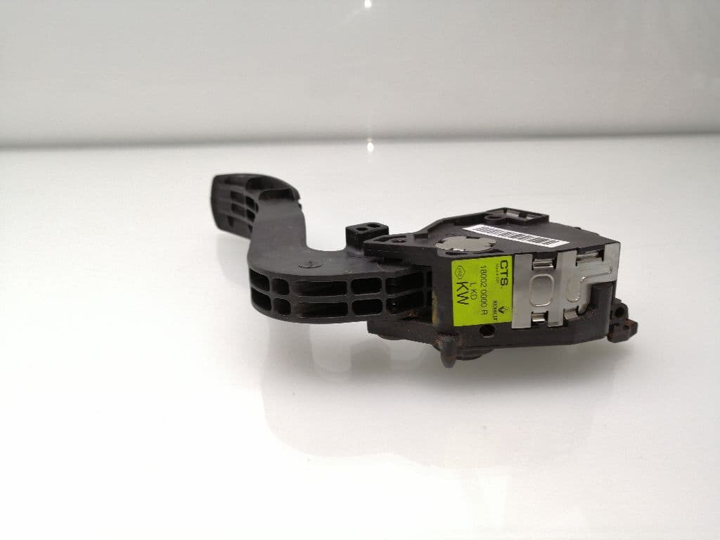 Pedal acelerador RENAULT MEGANE IV BERLINA 5P 2