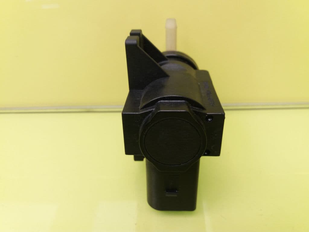 Valvula aire adicional VOLKSWAGEN GOLF IV BERLINA (1J1) 4