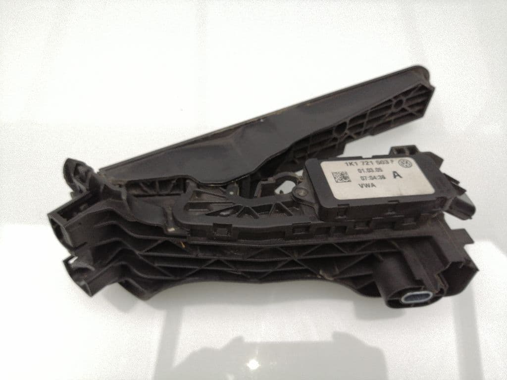Pedal acelerador AUDI A3 (8L) 4