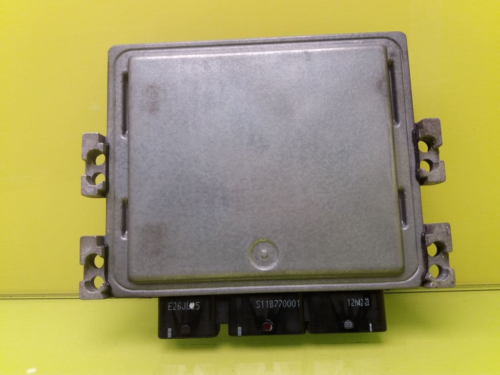 Centralita motor uce RENAULT SCENIC II 3