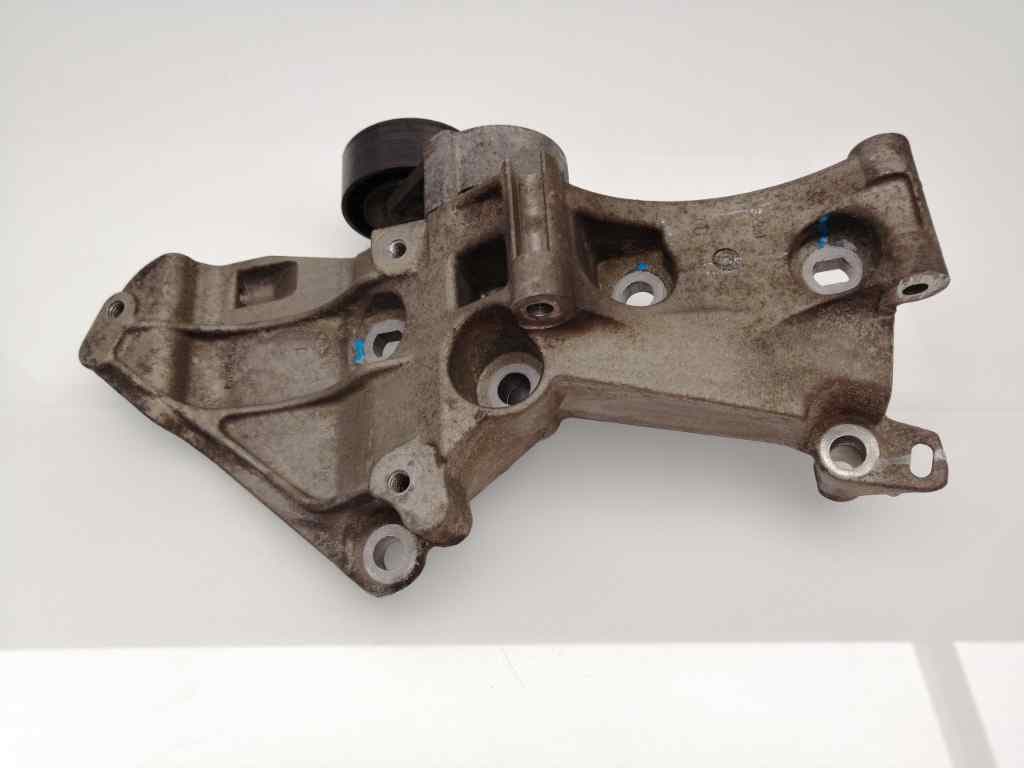 Soporte alternador RENAULT SCENIC II