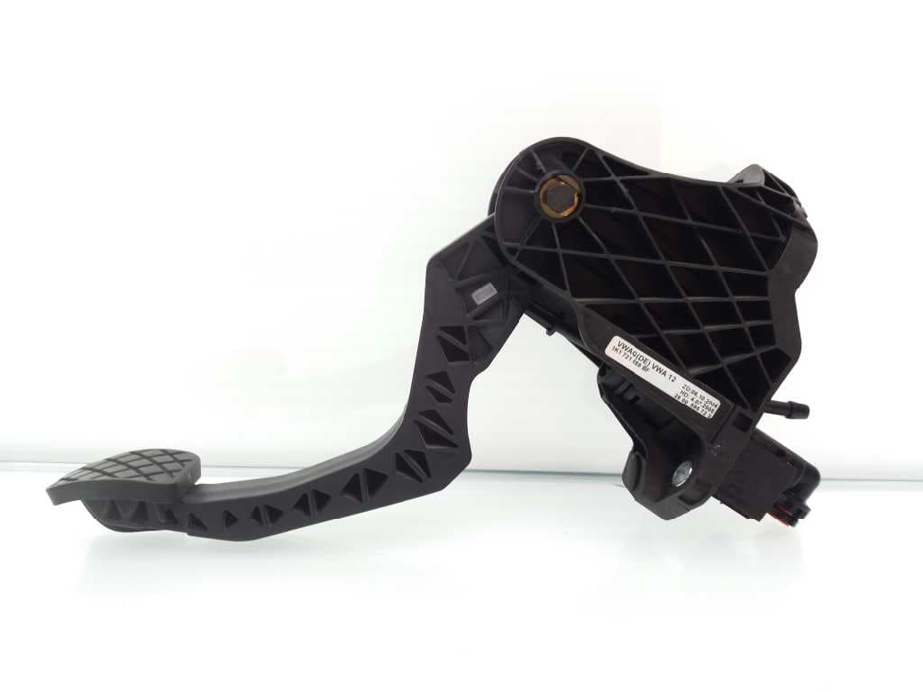 Pedal embrague AUDI A3 SPORTBACK (8P) 2