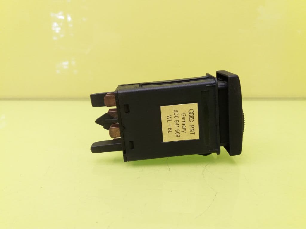 Warning AUDI A4 BERLINA (8E) 2