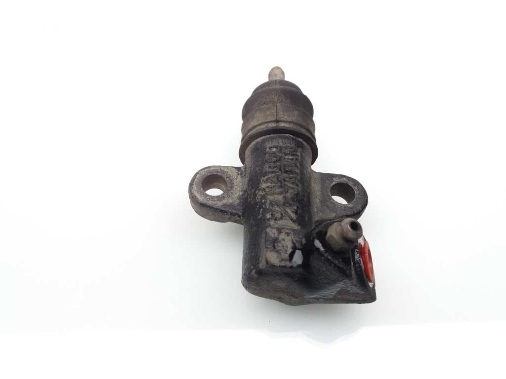 Bombin embrague NISSAN TERRANO/TERRANO.II (R20) 3